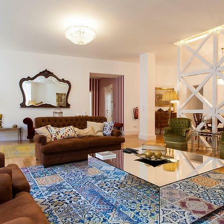 Chiado 4-Bedroom Flat Лісабон Екстер'єр фото