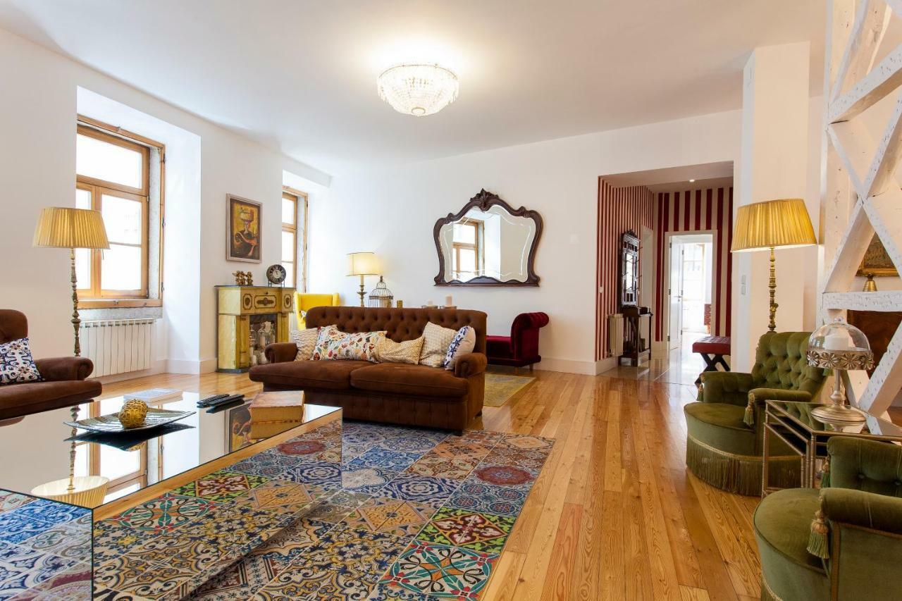 Chiado 4-Bedroom Flat Лісабон Екстер'єр фото