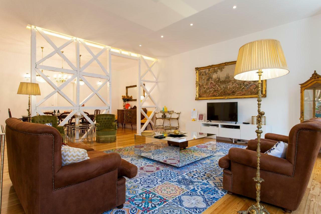 Chiado 4-Bedroom Flat Лісабон Екстер'єр фото