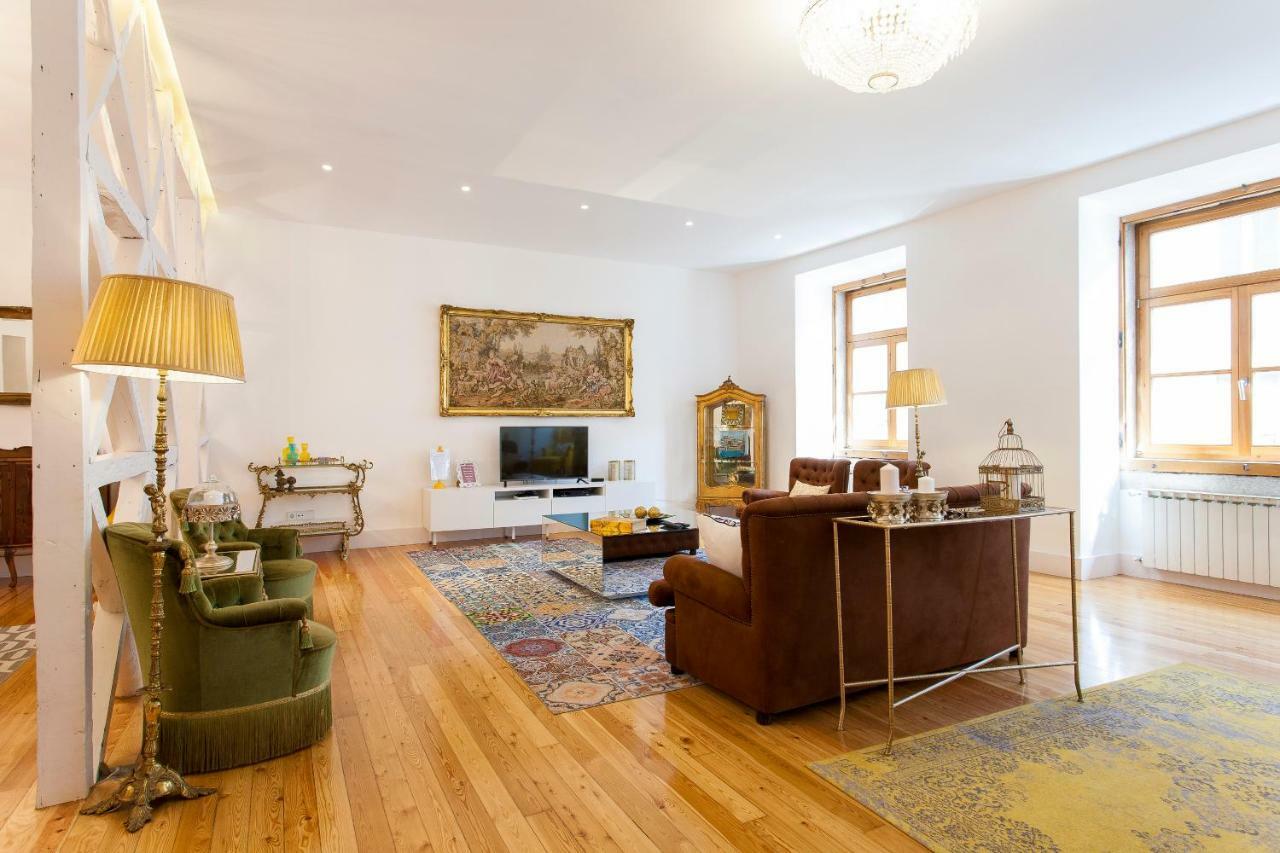 Chiado 4-Bedroom Flat Лісабон Екстер'єр фото