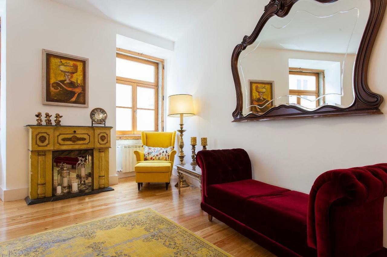 Chiado 4-Bedroom Flat Лісабон Екстер'єр фото