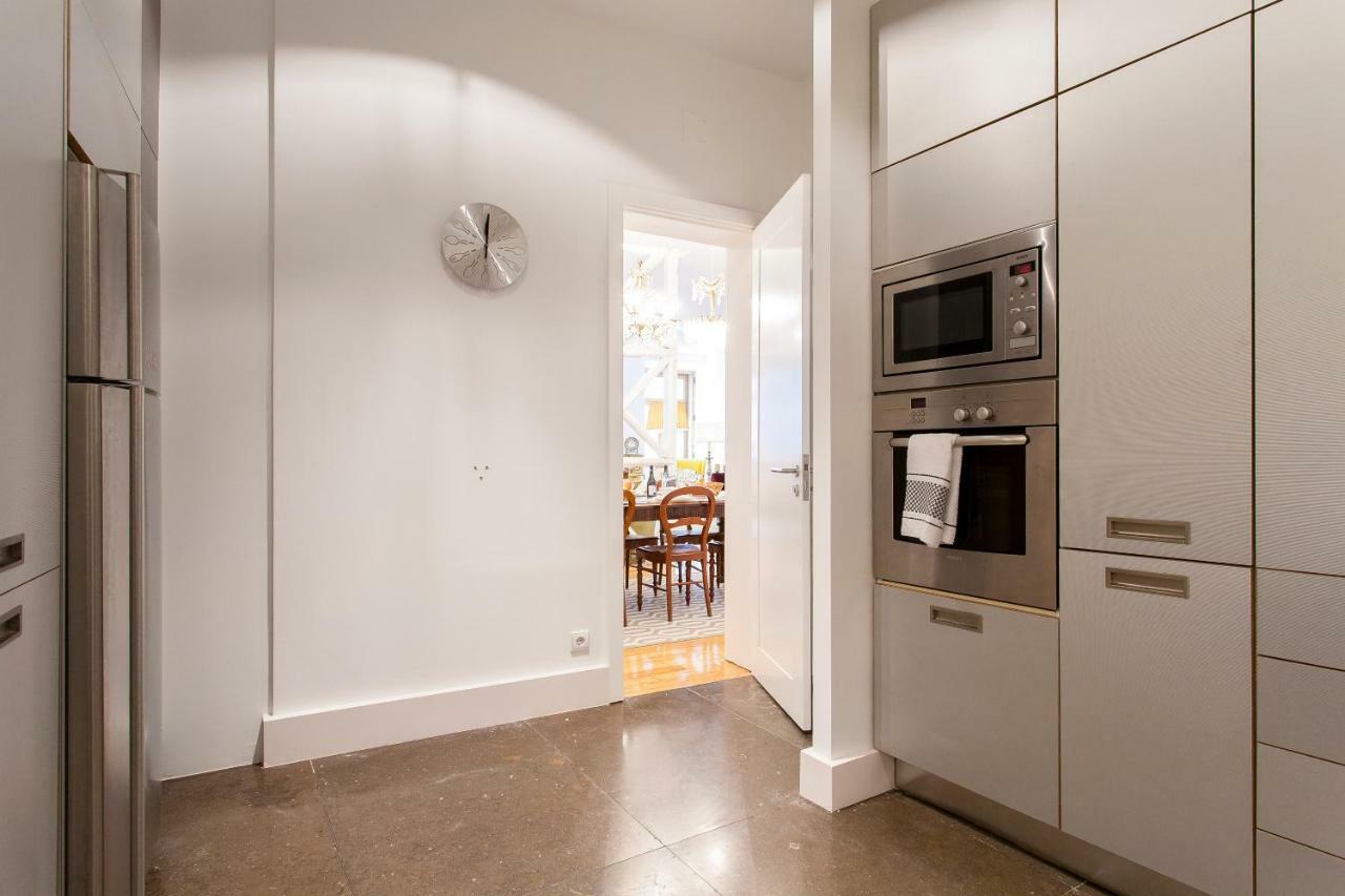 Chiado 4-Bedroom Flat Лісабон Екстер'єр фото