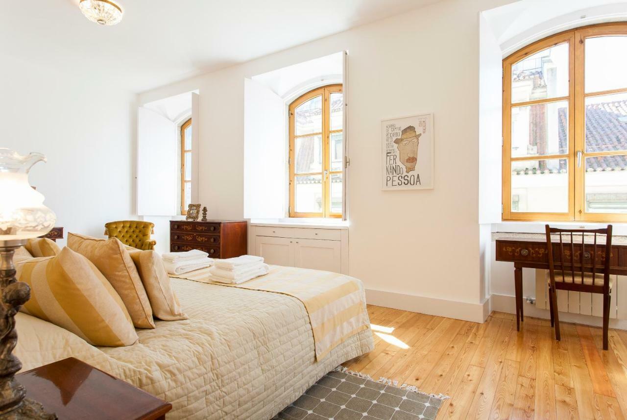 Chiado 4-Bedroom Flat Лісабон Екстер'єр фото